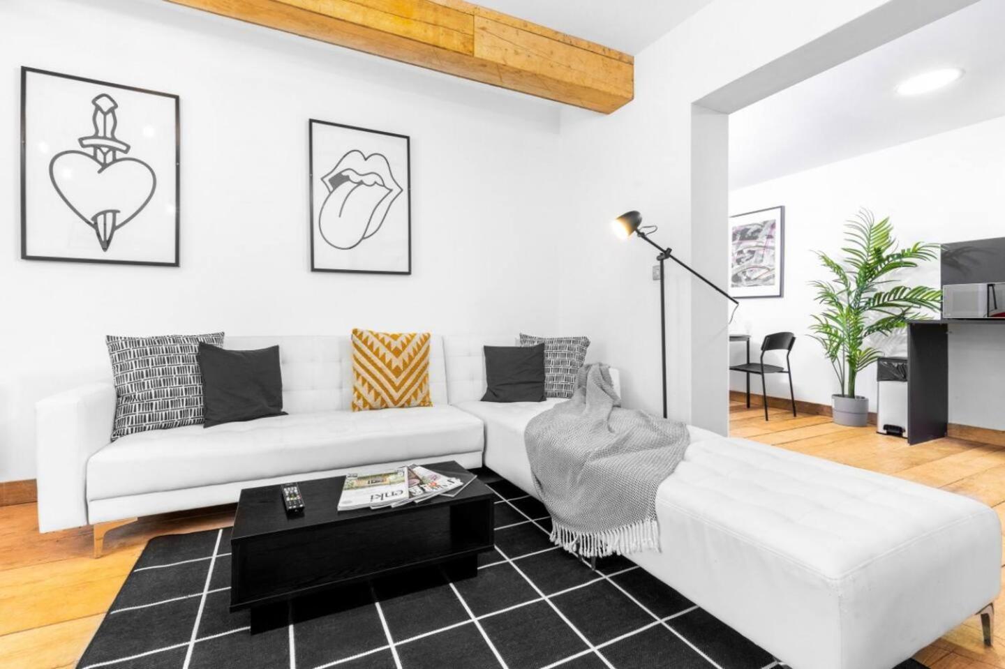 Loft Style Apartment - Near City Centre - Smart Tv- Wifi - Parking - Top Rated - 3Nt Birmingham Kültér fotó