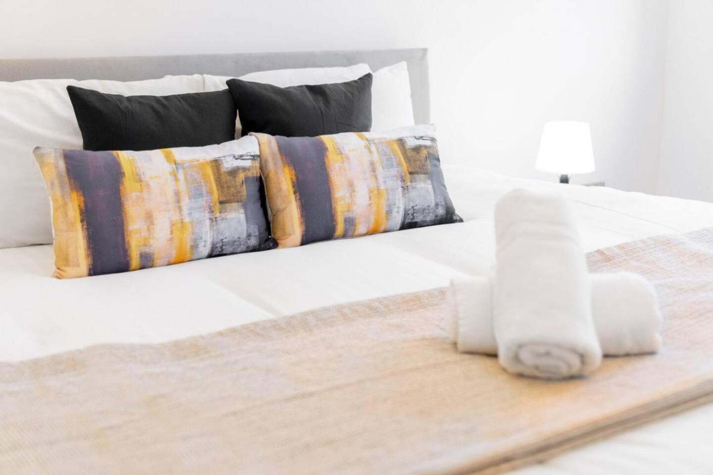 Loft Style Apartment - Near City Centre - Smart Tv- Wifi - Parking - Top Rated - 3Nt Birmingham Kültér fotó